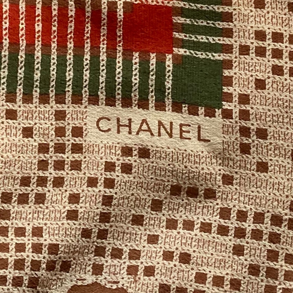 Chanel vintage Brown Scarf 32” by 32”
